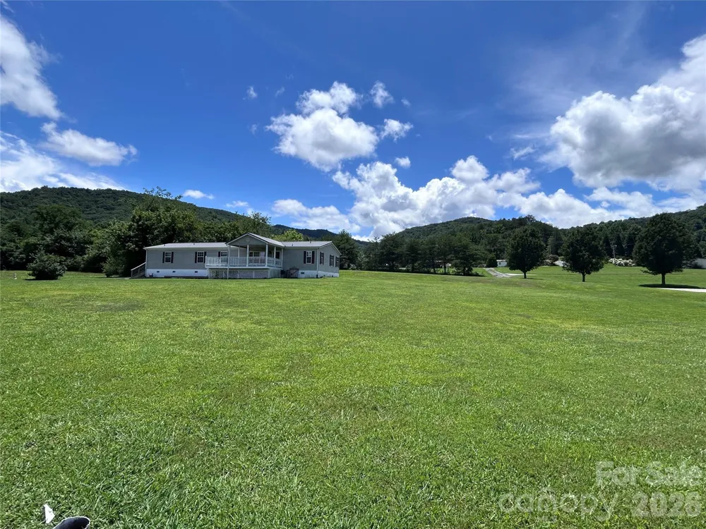 755 Fairview Loop Hot Springs, NC 28743