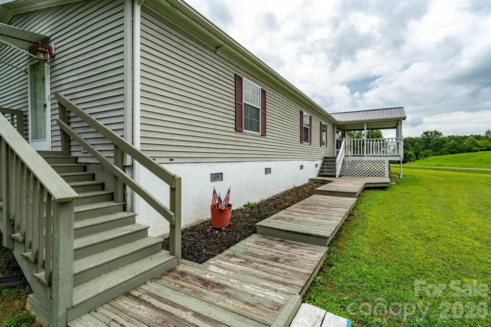 755 Fairview Loop Hot Springs, NC 28743