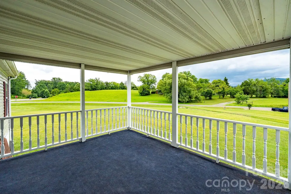 755 Fairview Loop Hot Springs, NC 28743