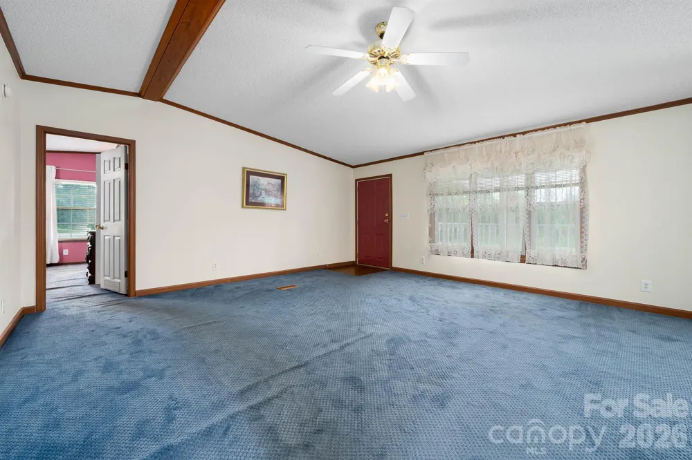 755 Fairview Loop Hot Springs, NC 28743