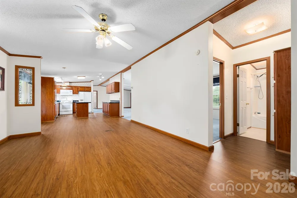 755 Fairview Loop Hot Springs, NC 28743