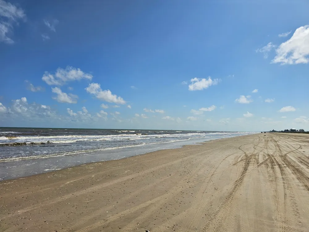 611 Arlo Terrace Crystal Beach, TX 77617