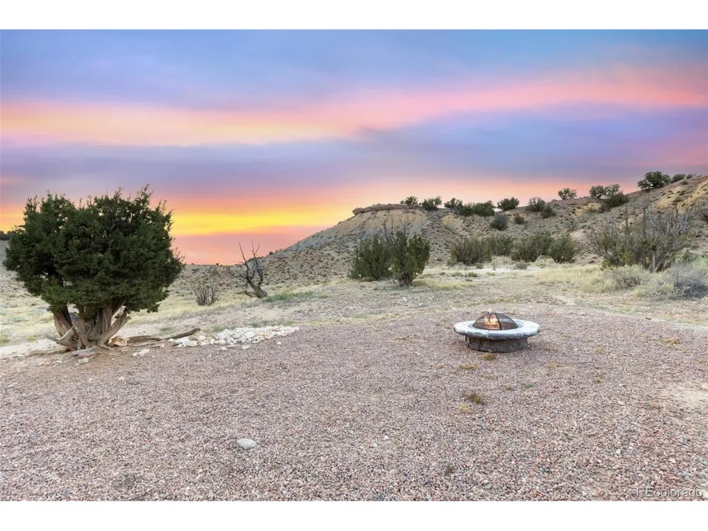 507 Van Egmond Drive Penrose, CO 81240