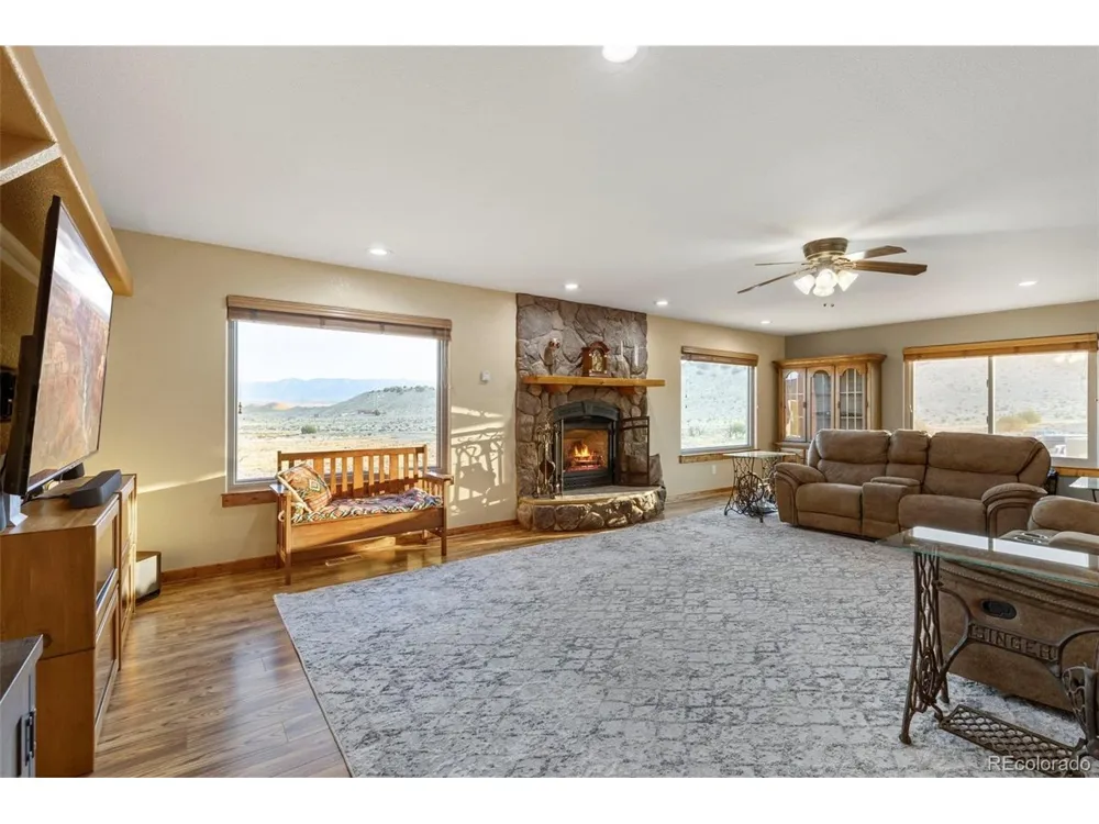 507 Van Egmond Drive Penrose, CO 81240
