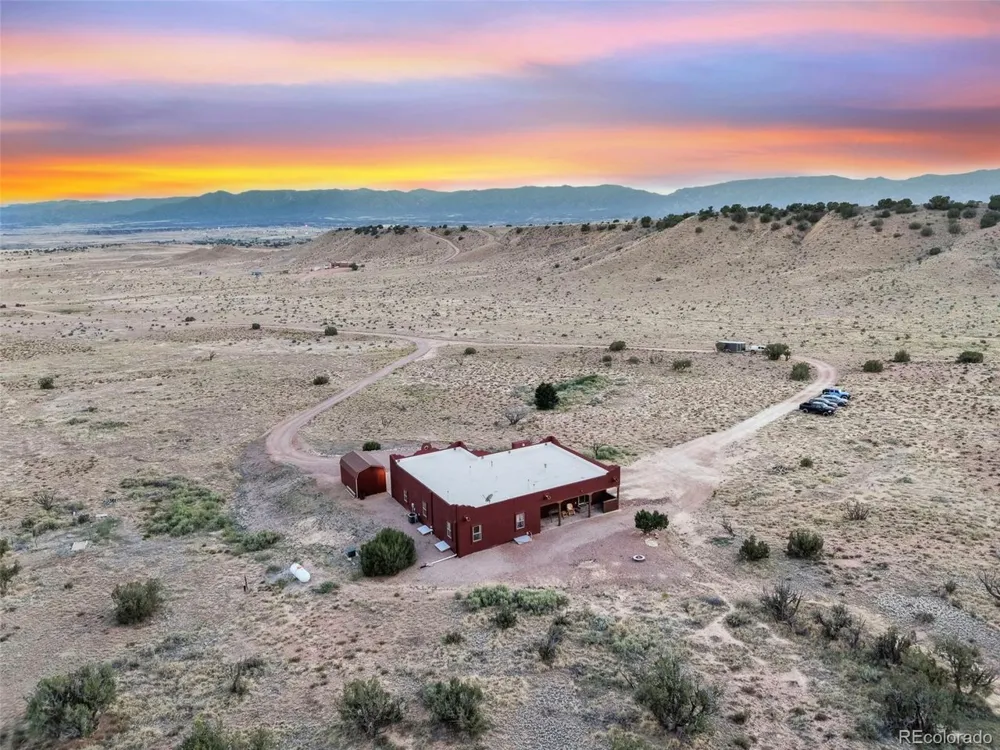 507 Van Egmond Drive Penrose, CO 81240