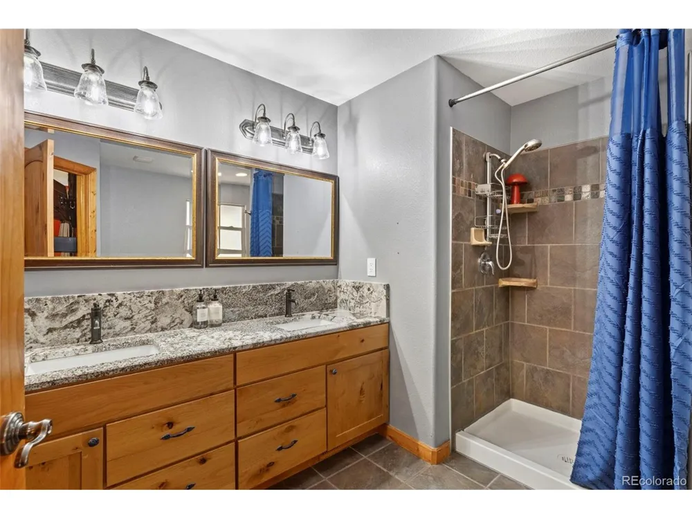 507 Van Egmond Drive Penrose, CO 81240