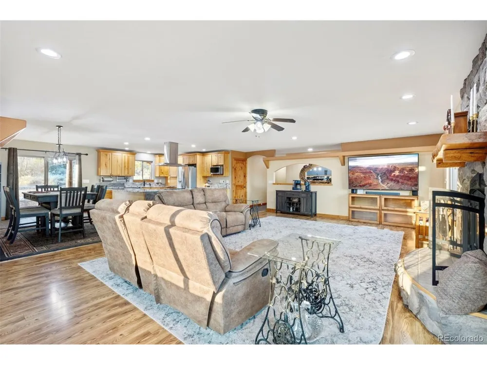 507 Van Egmond Drive Penrose, CO 81240
