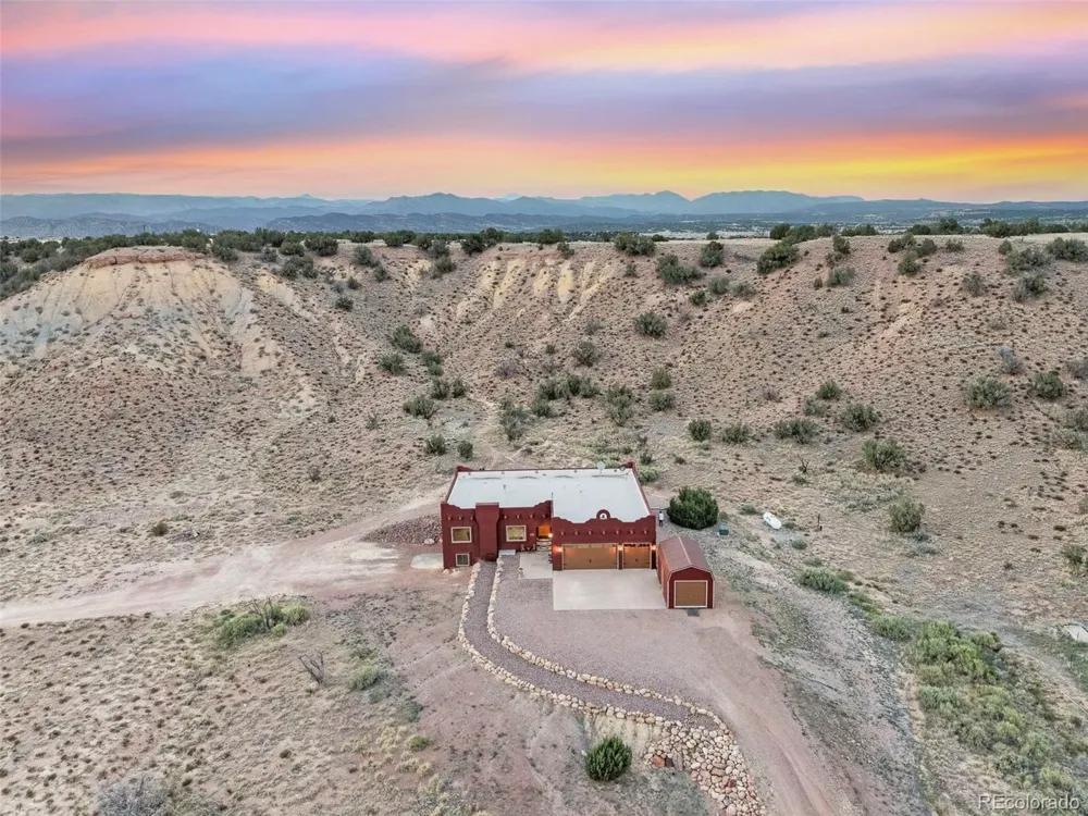 507 Van Egmond Drive Penrose, CO 81240