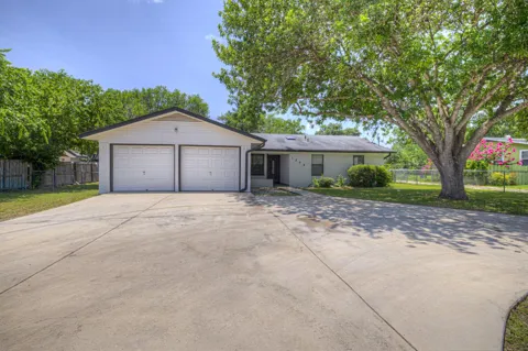 1302 S Mesquite Avenue