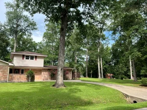 802 W Wildwood Drive