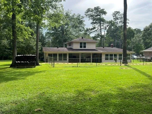 802 W Wildwood Drive Village Mills, TX 77664