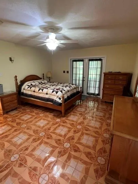 802 W Wildwood Drive Village Mills, TX 77664