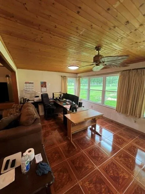 802 W Wildwood Drive Village Mills, TX 77664