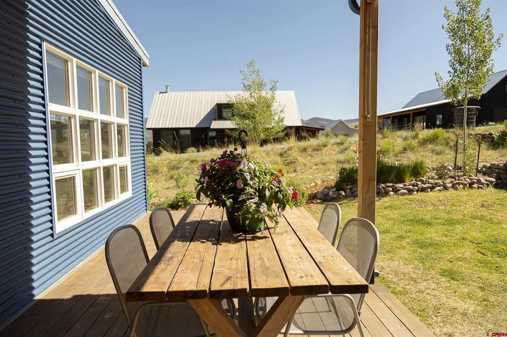 301 Rue La Fong Lane Creede, CO 81130