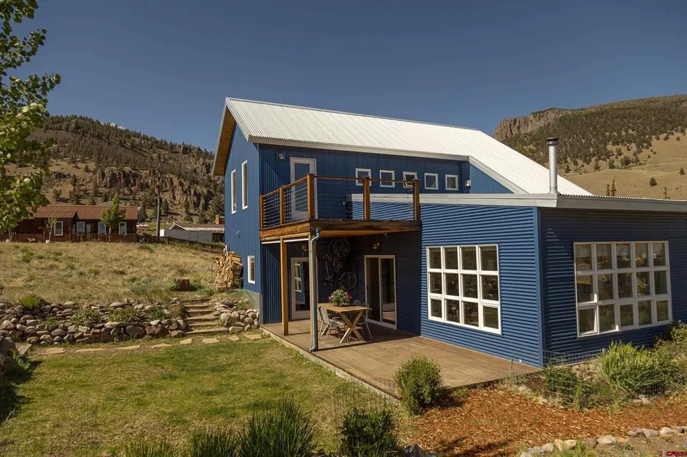 301 Rue La Fong Lane Creede, CO 81130