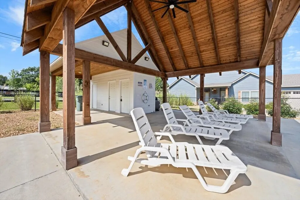 88 Maddox Lane Chatsworth, GA 30705