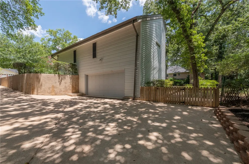 805 Copperas Drive Caldwell, TX 77836