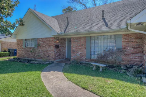229 Rossitter Street