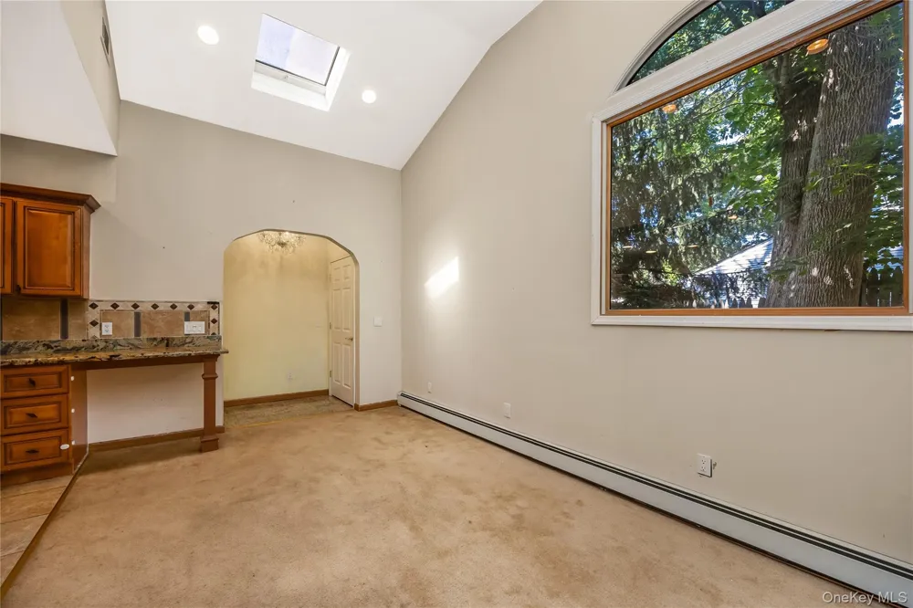 216 Woodbury Road Woodbury, NY 11797