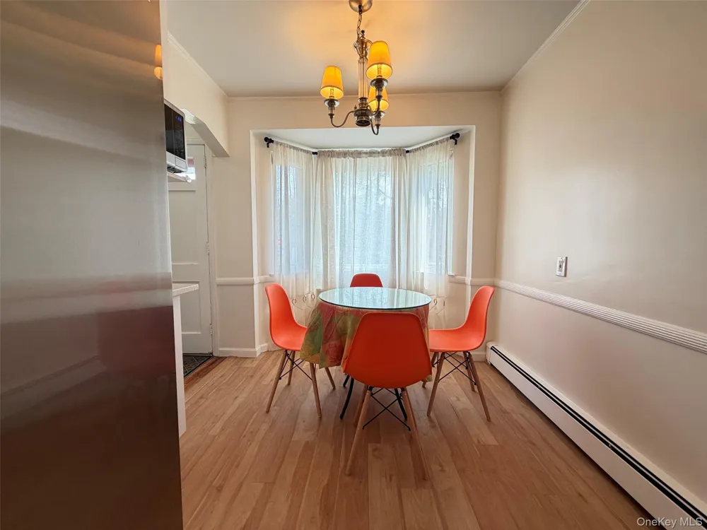 259-19 80th Avenue Glen Oaks, NY 11004