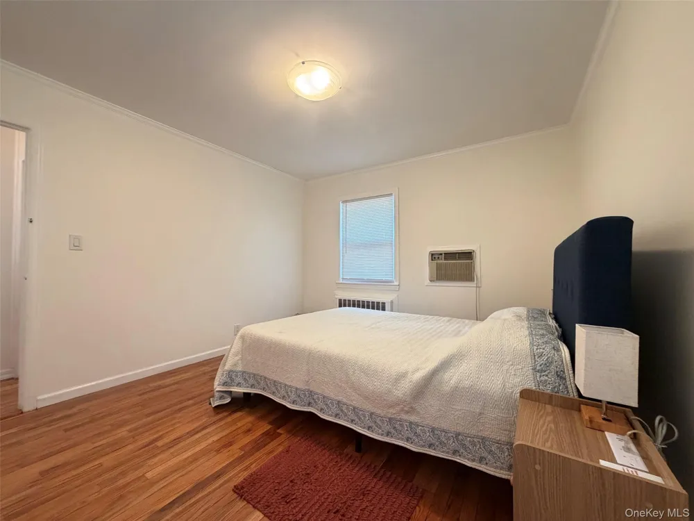259-19 80th Avenue Glen Oaks, NY 11004