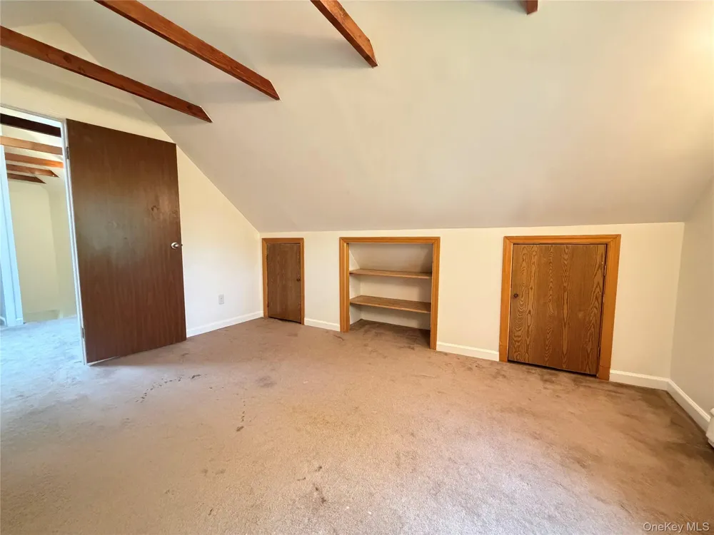 259-19 80th Avenue Glen Oaks, NY 11004
