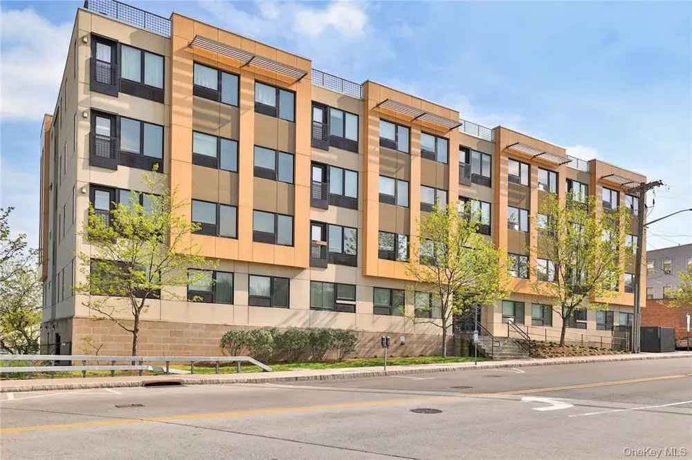 68 Lake Street #305 White Plains, NY 10603