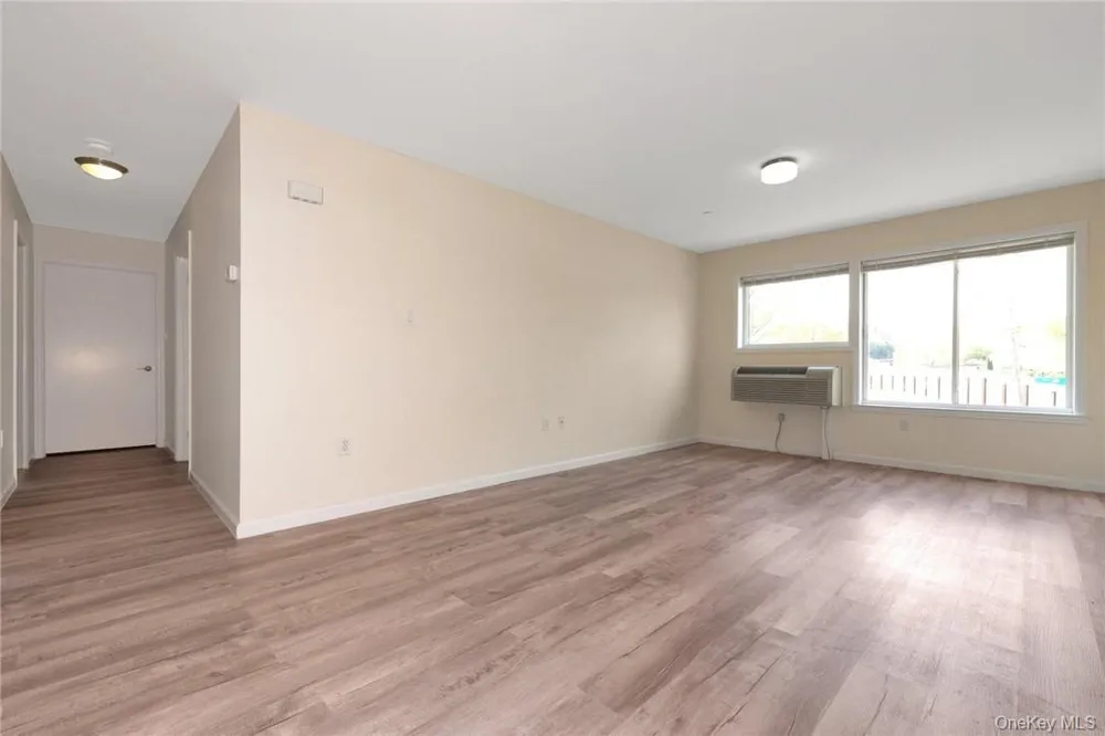 68 Lake Street #305 White Plains, NY 10603