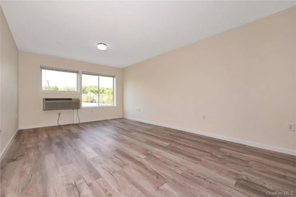 68 Lake Street #305 White Plains, NY 10603