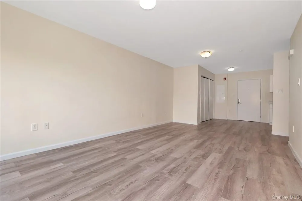 68 Lake Street #305 White Plains, NY 10603