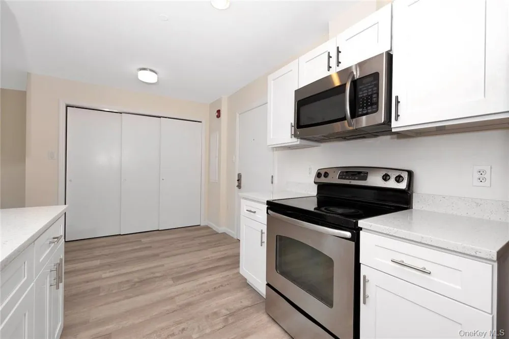 68 Lake Street #305 White Plains, NY 10603