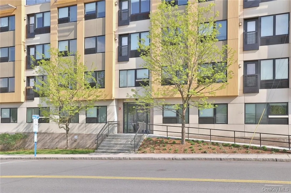 68 Lake Street #305 White Plains, NY 10603