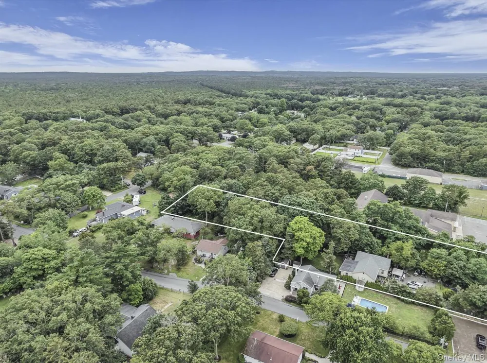 669 Flanders Road Flanders, NY 11901