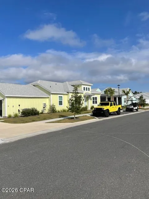 8672 Coral Reef Way