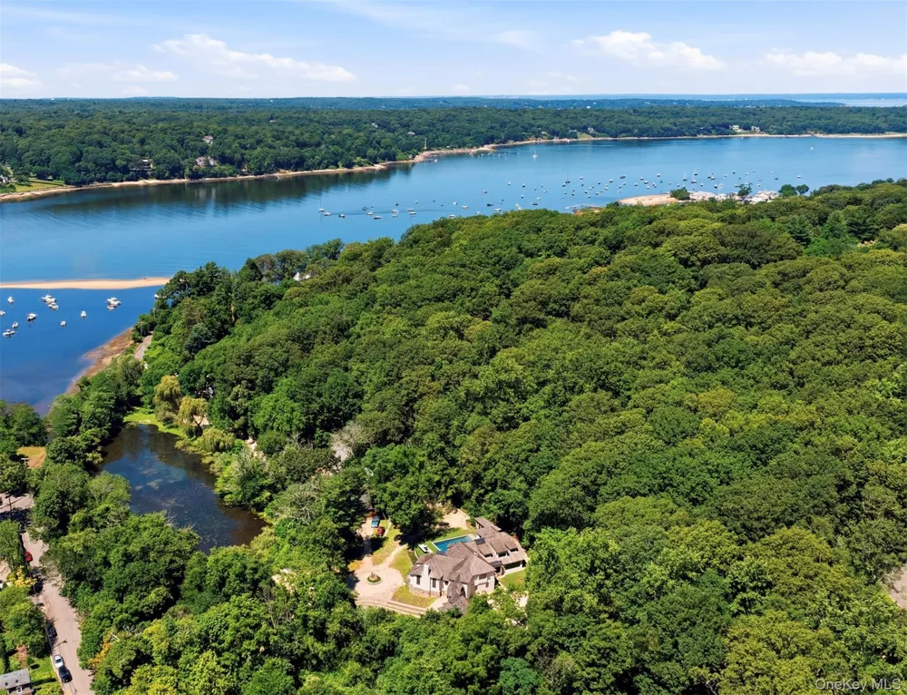 36 Spring Street Cold Spring Harbor, NY 11724
