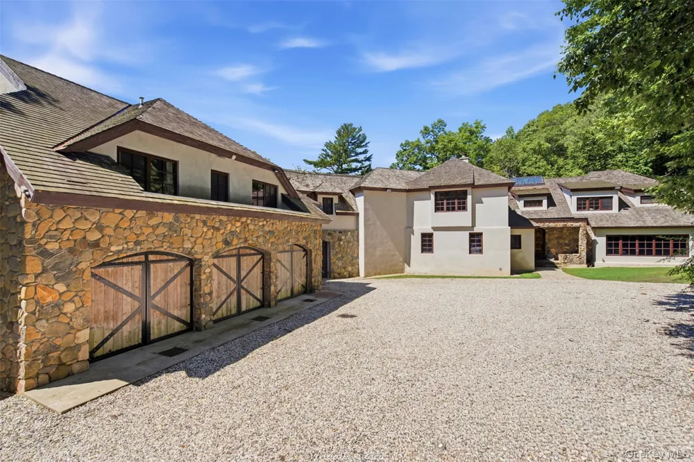 36 Spring Street Cold Spring Harbor, NY 11724