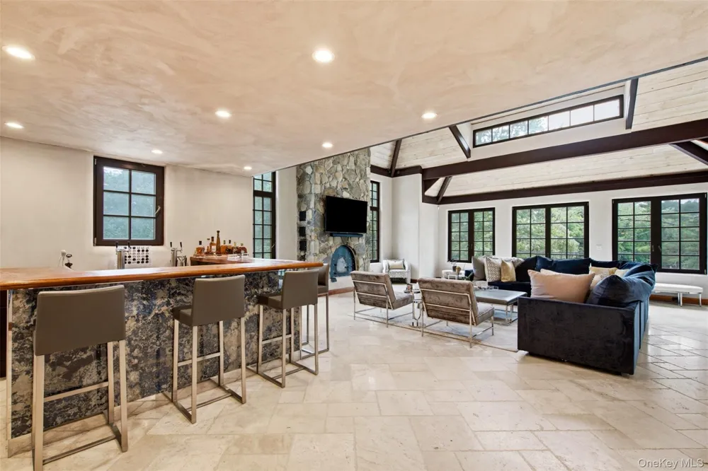 36 Spring Street Cold Spring Harbor, NY 11724