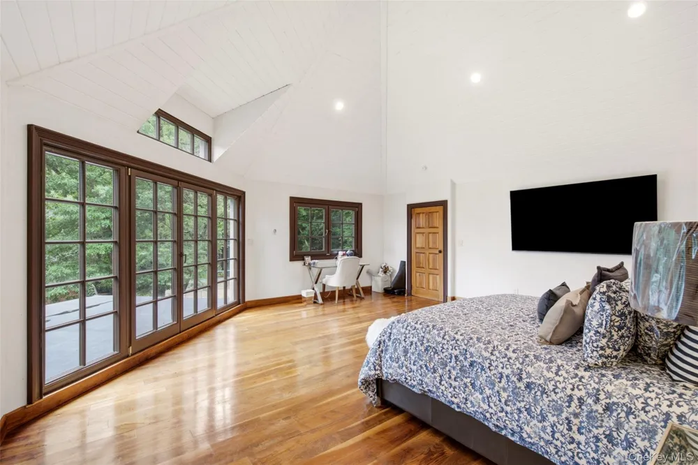 36 Spring Street Cold Spring Harbor, NY 11724
