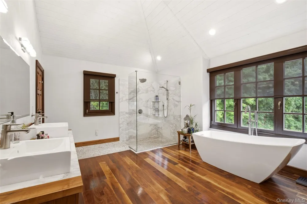 36 Spring Street Cold Spring Harbor, NY 11724