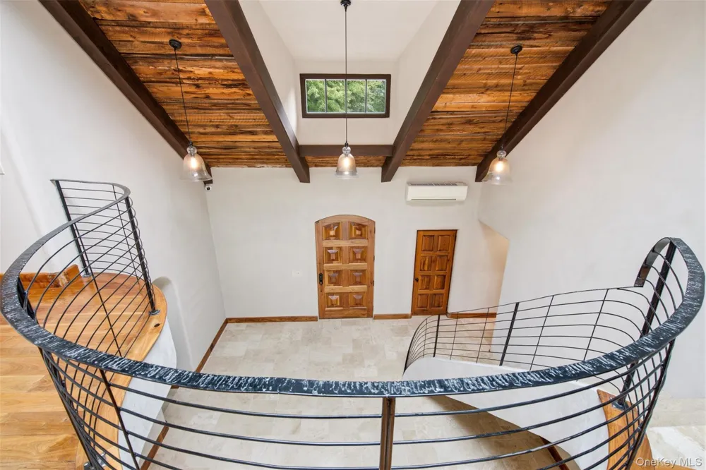 36 Spring Street Cold Spring Harbor, NY 11724
