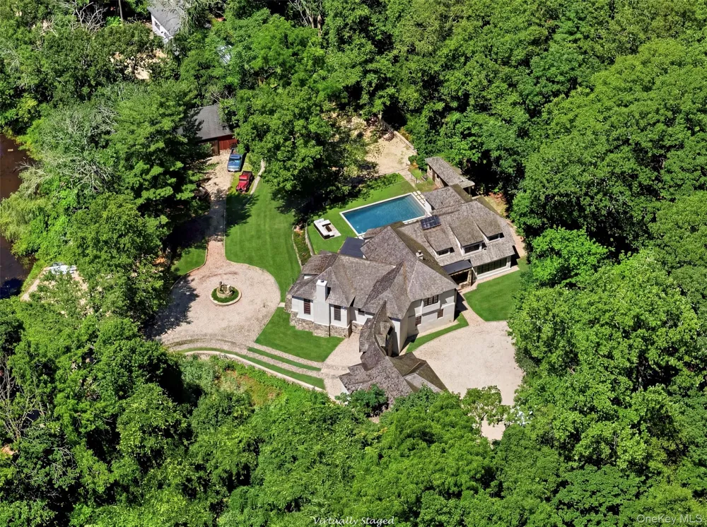36 Spring Street Cold Spring Harbor, NY 11724
