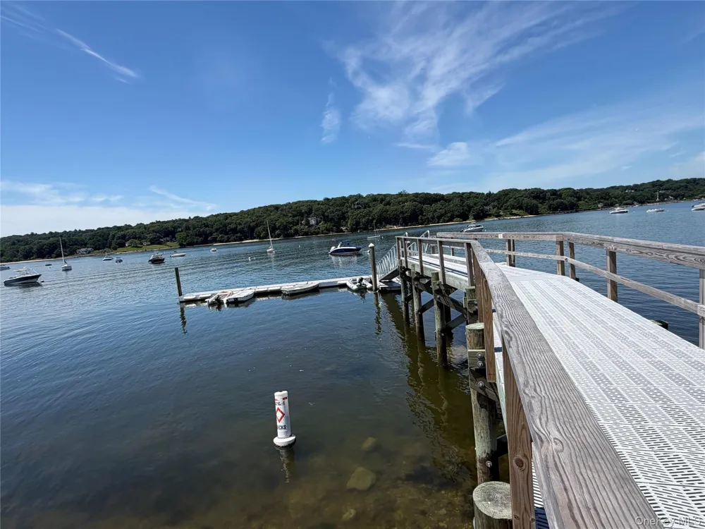 36 Spring Street Cold Spring Harbor, NY 11724