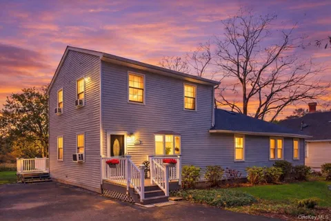 333 Canoe Hill Road