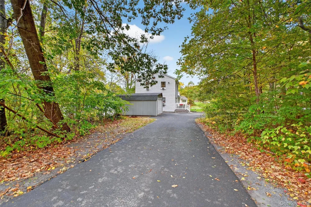 333 Canoe Hill Road Saugerties, NY 12477