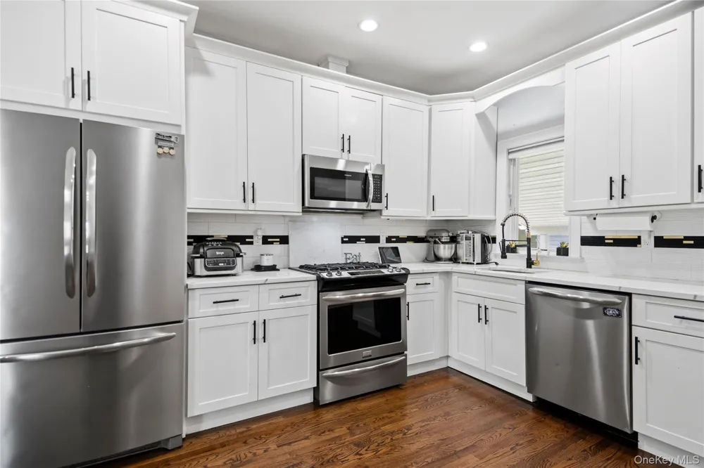 2978 Grand Boulevard Baldwin, NY 11510