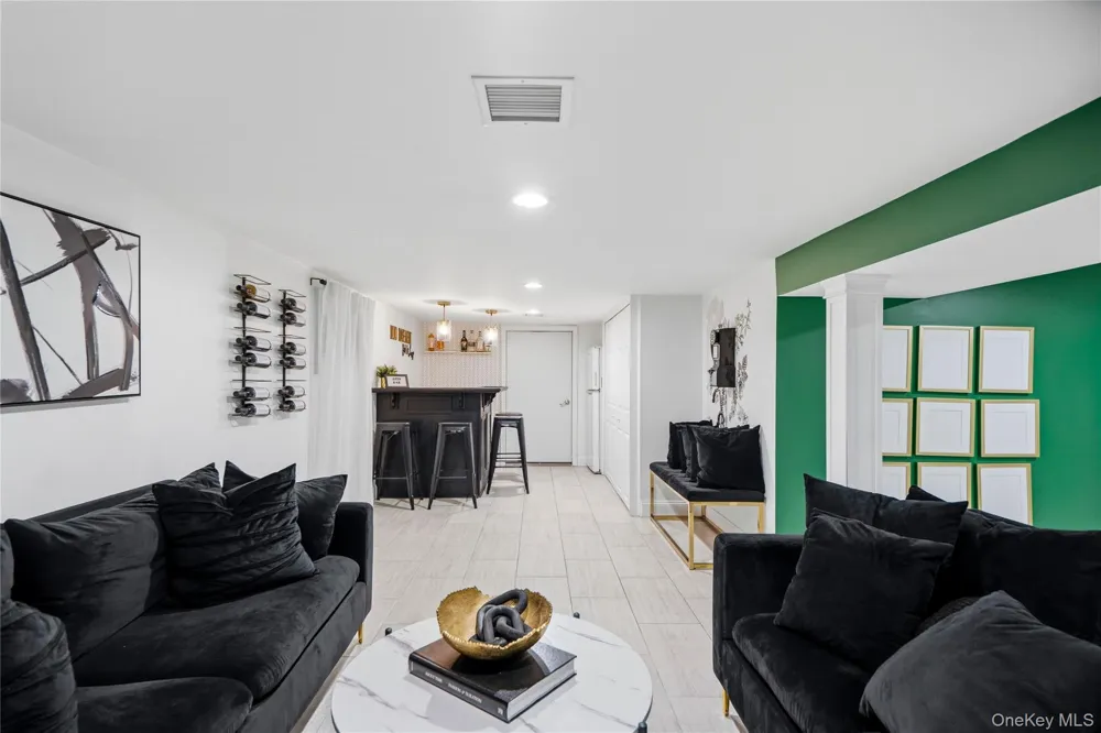 2978 Grand Boulevard Baldwin, NY 11510