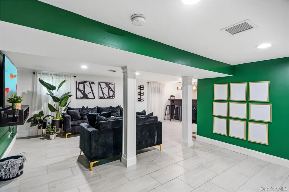 2978 Grand Boulevard Baldwin, NY 11510