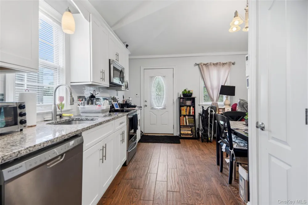 2978 Grand Boulevard Baldwin, NY 11510