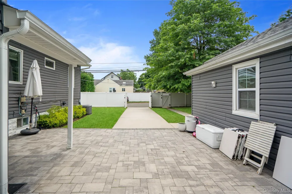2978 Grand Boulevard Baldwin, NY 11510