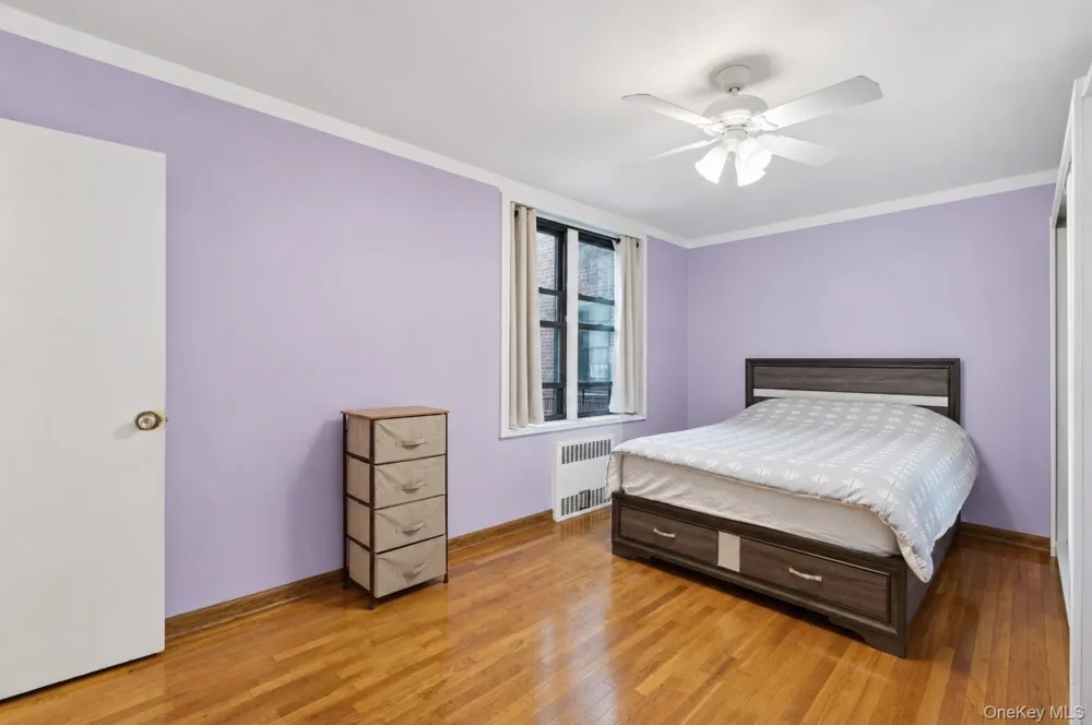 84-31 Van Wyck Expressway #2B Briarwood, NY 11435